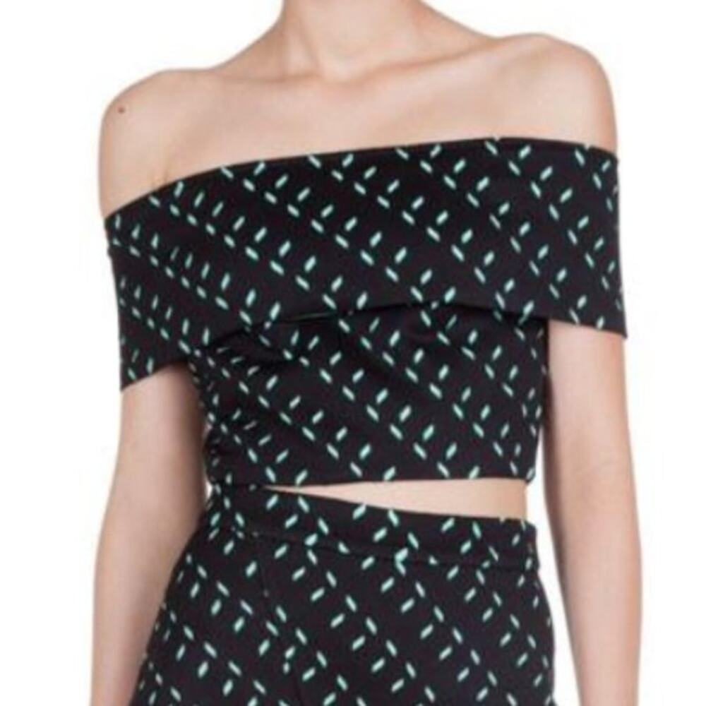 NWT Elliatt Black Teal Printed Forced Off-The-Shoulder Crop Top Women's Size XS